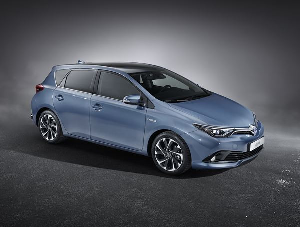 La Toyota Auris bénéficie d'un style plus affirmé et de nouvelles motorisations