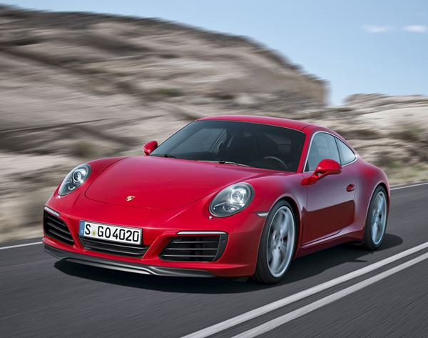 La nouvelle Porsche 911 Carrera s’apprête à prendre le relais