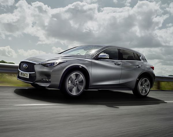 La berline Infiniti Q30 affiche une silhouette audacieuse