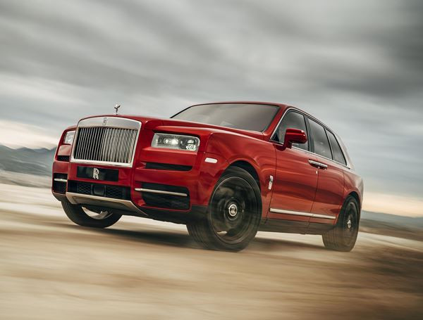 Le SUV de luxe Rolls-Royce Cullinan se dévoile