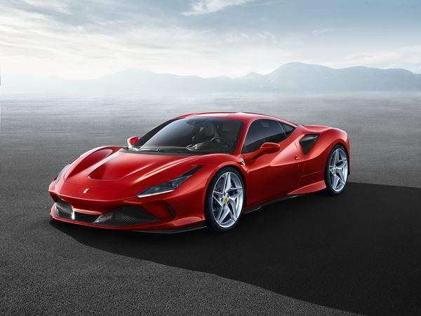 La sportive à moteur central arrière Ferrari F8 Tributo embarque un V8 de 720 ch