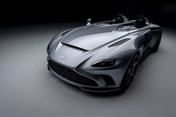 Aston Martin V12 Speedster: un speedster à bloc V12 de 700 ch et 753 Nm