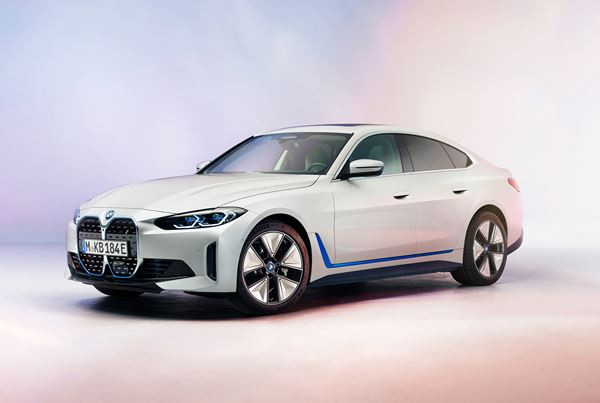 Le Gran Coupé électrique BMW i4 revendique une autonomie allant jusqu'à 590 km