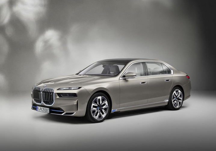 La BMW i7 xDrive60 revendique une autonomie WLTP de 590 - 625 km