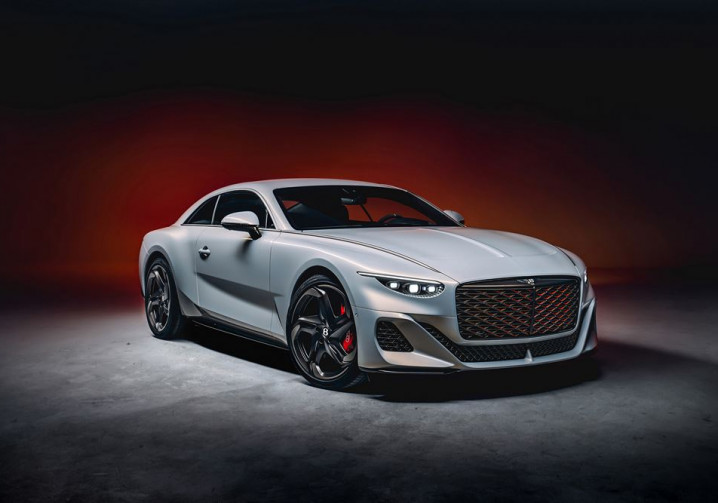 Le coupé Bentley Mulliner Batur préfigure le nouveau langage stylistique de Bentley