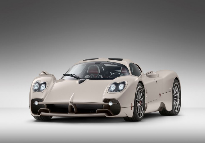 L'hypercar Pagani Utopia embarque un V12 biturbo Mercedes-AMG 6 litres de 864 ch