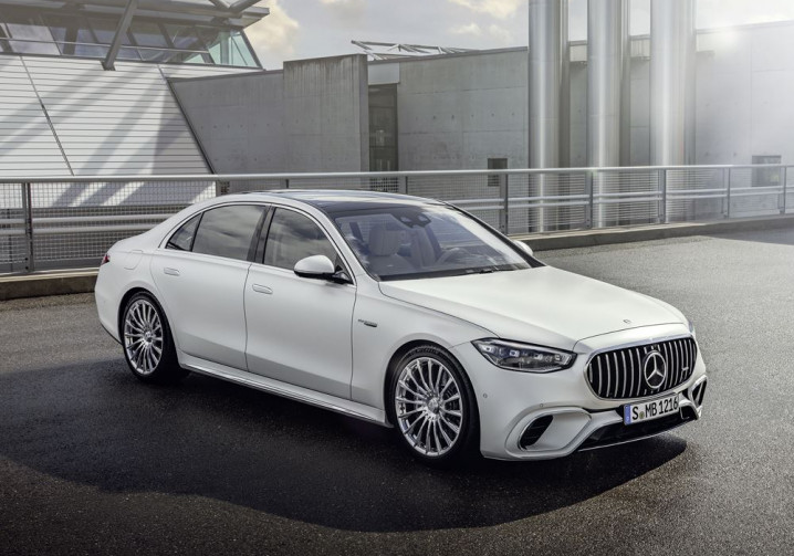 La Classe S Mercedes-AMG embarque un moteur V8 4.0 litres et un moteur électrique