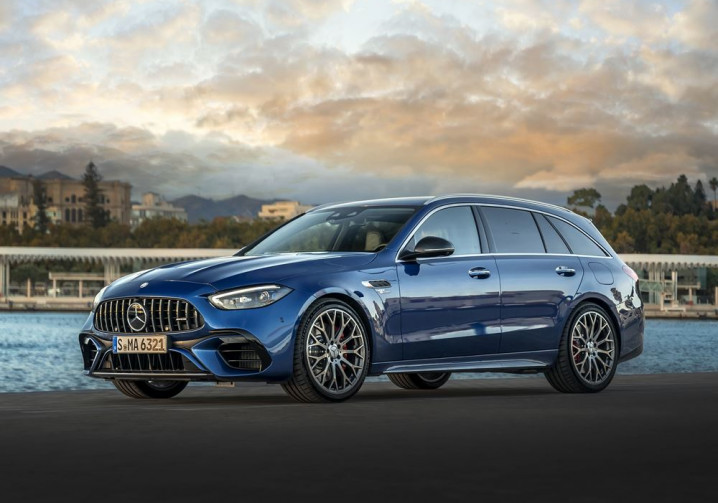 Le break hybride Mercedes-AMG C 63 S E Performance mobilise une puissance totale de 680 ch