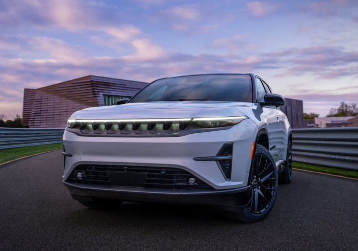 La Jeep Wagoneer S électrique affiche une autonomie d'environ 480 km