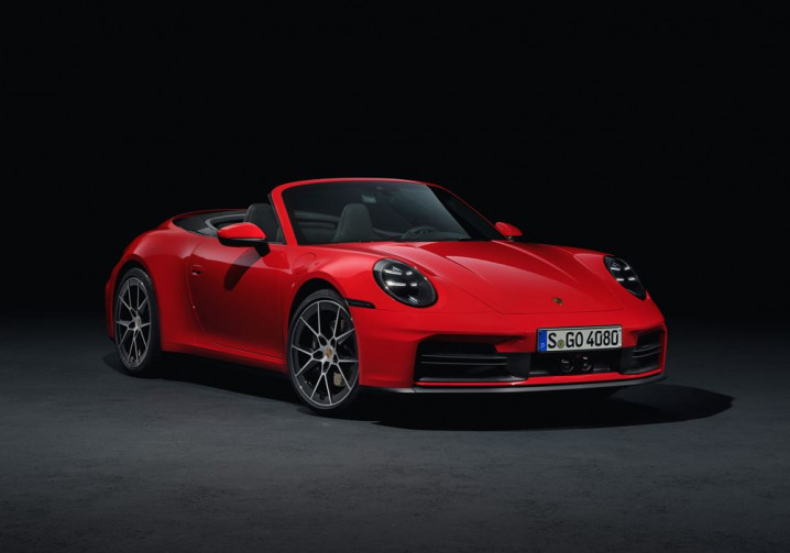 La Porsche 911 Cabriolet bénéficie de modifications ciblées pour améliorer l'aérodynamisme et les performances