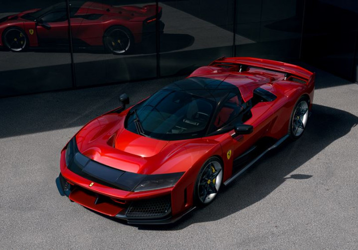La supercar Ferrari F80 incarne le summum de la performance de la marque de Maranello