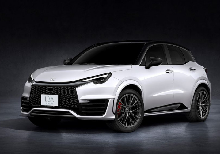 Le SUV urbain hautes performances Lexus LBX Morizo RR développe 304 ch