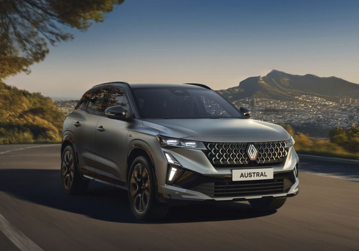 Le Renault Austral adopte le nouveau langage design de la marque Renault