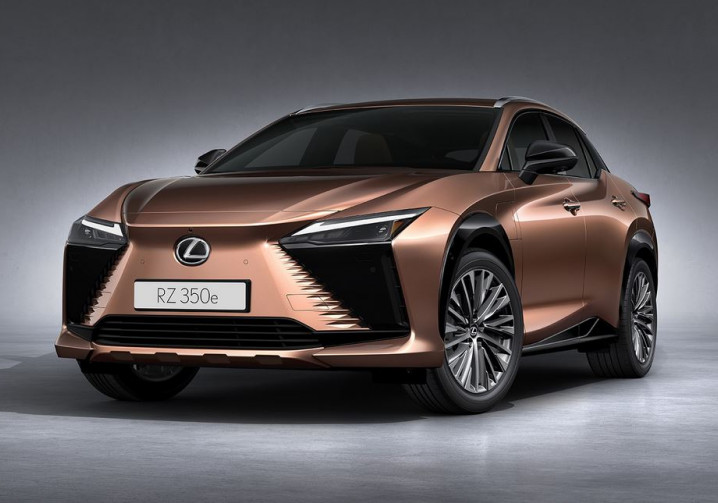 Le SUV Lexus RZ bénéficie d'un groupe motopropulseur électrique optimisé