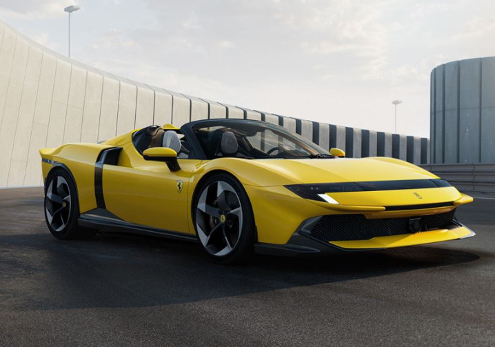 La Ferrari 849 Testarossa Spider hybride rechargeable à moteur V8 biturbo développe 1050 ch