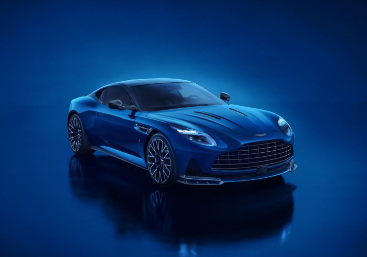 L'Aston Martin DB12 S développe une puissance de 700 ch
