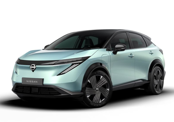 Le crossover coupé électrique Nissan Ariya s'offre quelques améliorations