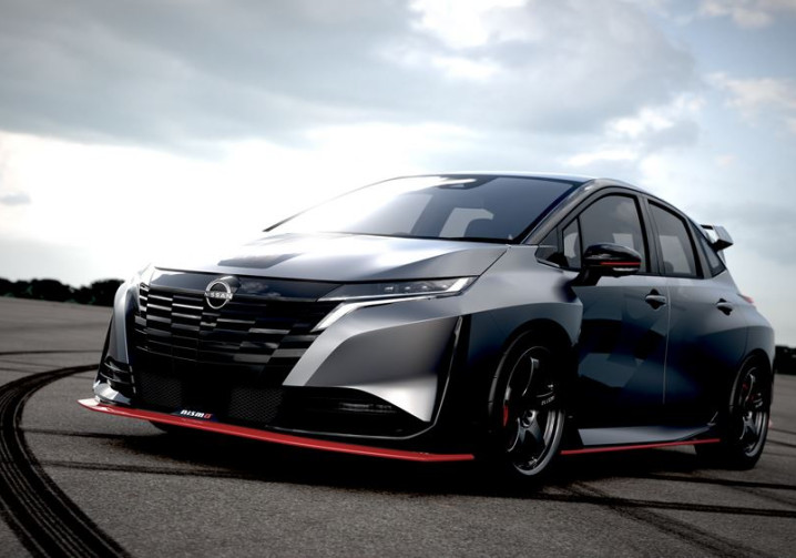 Le Nissan Aura Nismo RS Concept est une berline compacte sportive hautes performances