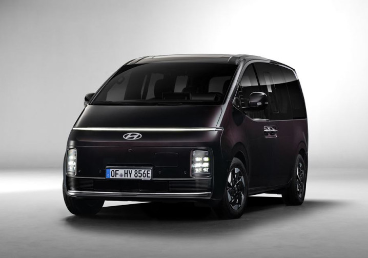 Le grand monospace Hyundai Staria Electric repose sur une architecture 800 V