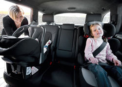 70% des enfants sont mal attachés en voiture