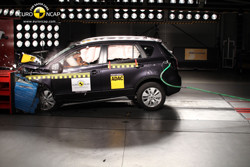 Le Suzuki SX4 S-Cross obtient 5 étoiles aux crash-tests Euro NCAP