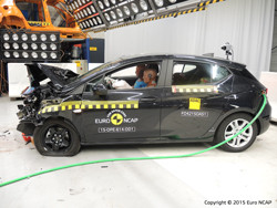 L'Opel Astra obtient cinq étoiles aux crash-tests Euro NCAP