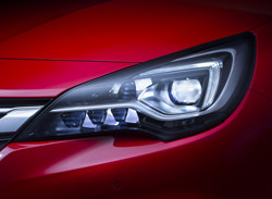 L’éclairage adaptatif matriciel à LED réduit les risques d’accidents avec les animaux sauvages