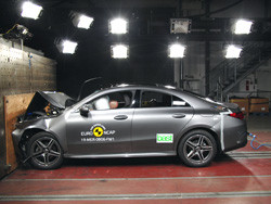 Le Mercedes CLA obtient cinq étoiles aux crash-tests Euro NCAP