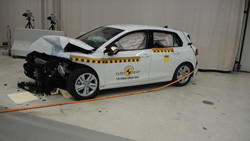 La Volkswagen Golf obtient cinq étoiles aux crash-tests Euro NCAP