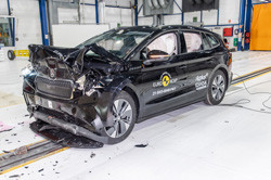 La Skoda Enyaq iV électrique obtient cinq étoiles aux crash-tests Euro NCAP