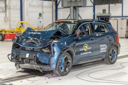Le SUV compact Lynk & Co 01 obtient cinq étoiles aux crash-tests Euro NCAP