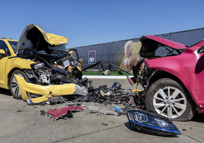 Les voitures électriques puissantes sont à l'origine de plus de collisions que les voitures thermiques