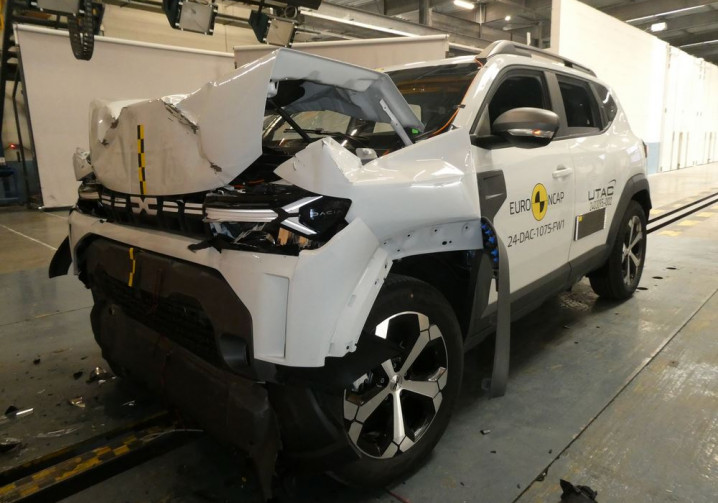 Le SUV compact Dacia Duster obtient trois étoiles sur cinq possibles aux crash-tests Euro NCAP 2024