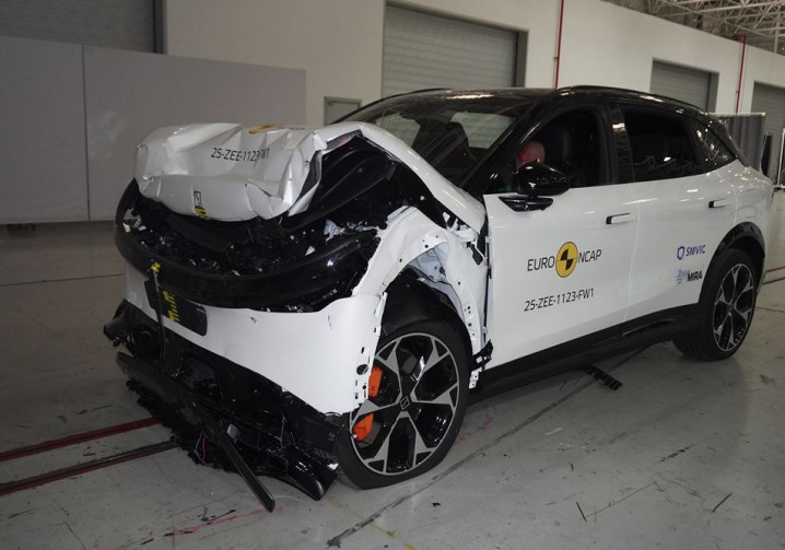 Le SUV électrique compact Zeekr 7X obtient cinq étoiles aux crash-tests Euro NCAP 2025