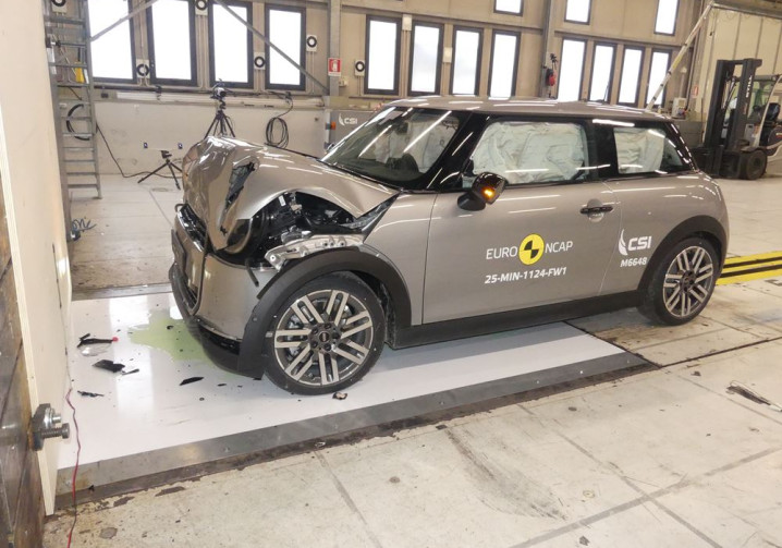 La Mini Cooper obtient cinq étoiles aux crash-tests Euro NCAP 2025