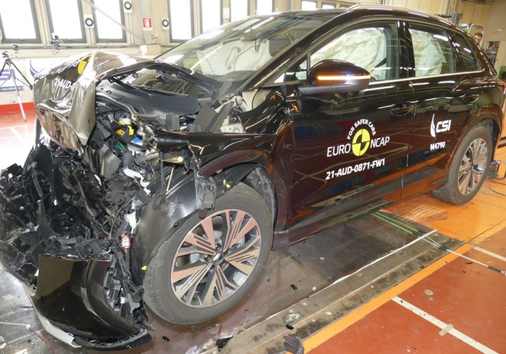 Le SUV électrique Audi Q4 e-tron obtient cinq étoiles aux crash-tests Euro NCAP 2025