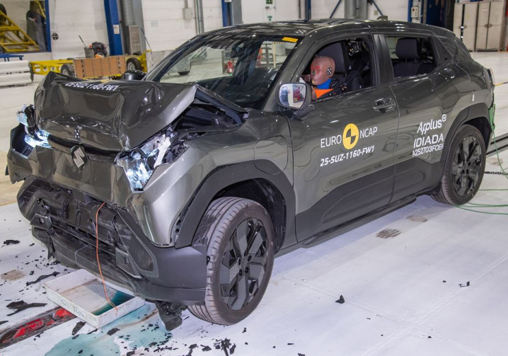 Le SUV compact électrique Toyota Urban Cruiser crédité de quatre étoiles sur cinq possibles aux crash-tests Euro NCAP 2025