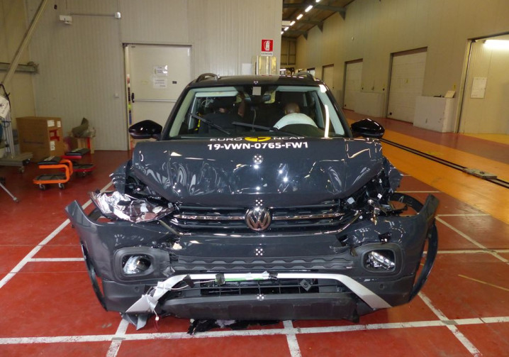 Le SUV urbain Volkswagen T-Cross obtient trois étoiles sur cinq possibles aux crash-tests Euro NCAP 2025