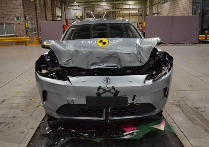La MG MG4 électrique obtient cinq étoiles aux crash-tests Euro NCAP 2025