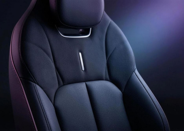 Le crossover hybride rechargeable Omoda 7 offre jusqu'à 90 km d'autonomie électrique