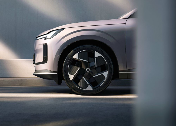 Le SUV hybride rechargeable Volvo XC70 affiche un design scandinave moderne