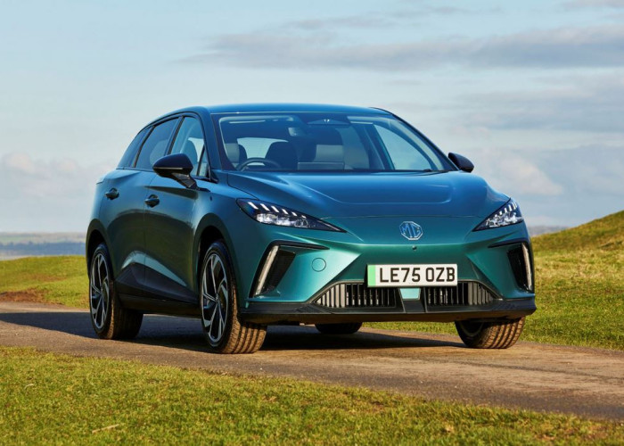 La MG4 EV revient dans une version dotée d'améliorations techniques sur la partie électrique
