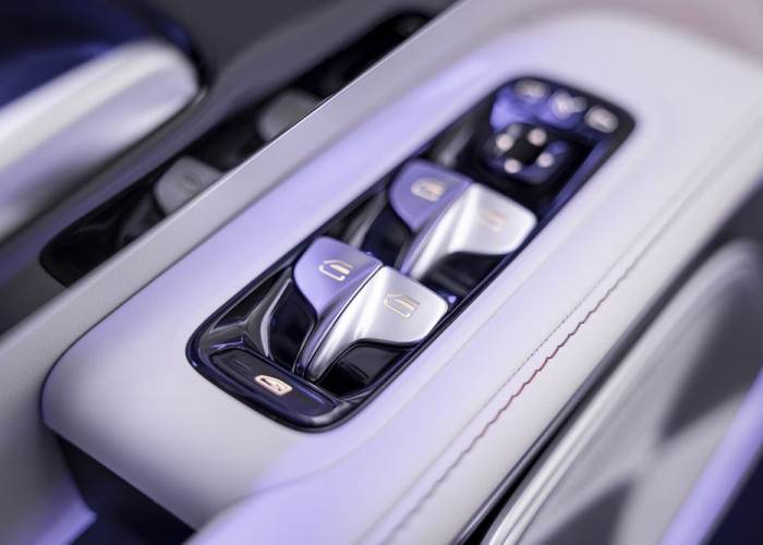 Le Mercedes VLE électrique combine une conduite de limousine et la polyvalence d'un grand monospace