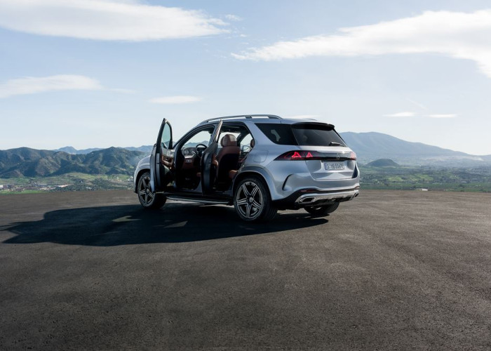 Le Mercedes-Benz GLE bénéficie d'améliorations de design, de confort et de technologie