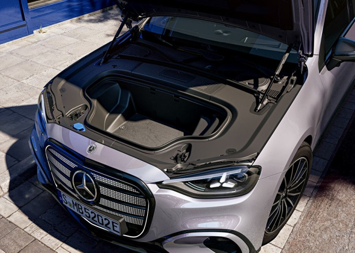 La Mercedes-Benz Classe C se réinvente pour l'ère électrique