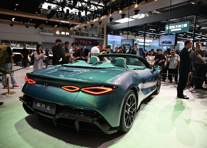 La supercar électrique Denza Z cabriolet affiche des performances extrêmes