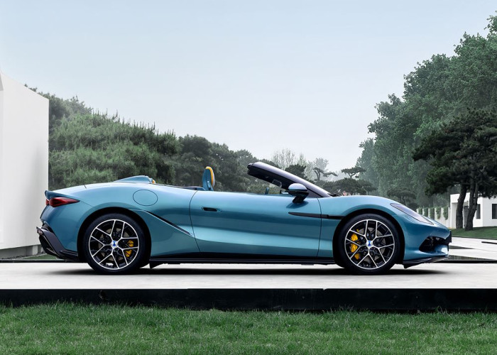 La supercar électrique Denza Z cabriolet affiche des performances extrêmes