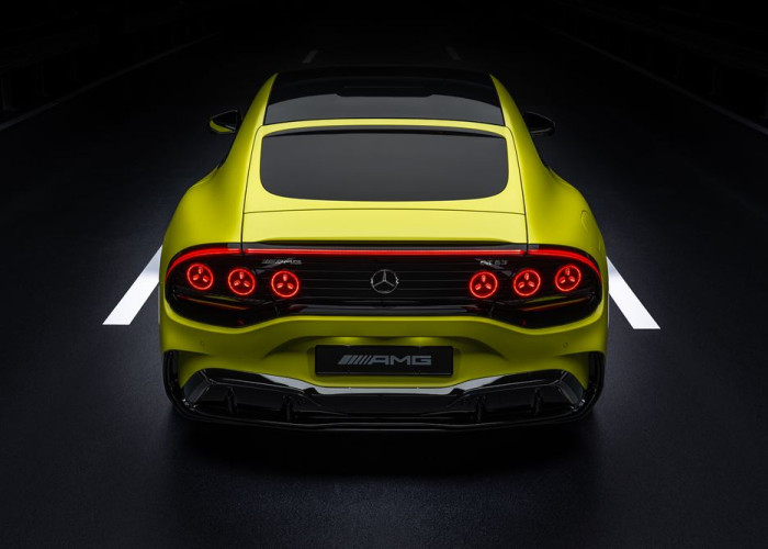 Le coupé 4 portes Mercedes-AMG GT délivre jusqu'à 1 169 ch de puissance maximale