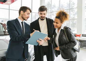 Le regroupement des contrats d'assurance permet d'obtenir des tarifs plus compétitifs