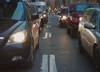 Assurance auto en France : des écarts de prix mirobolants selon le profil et la région